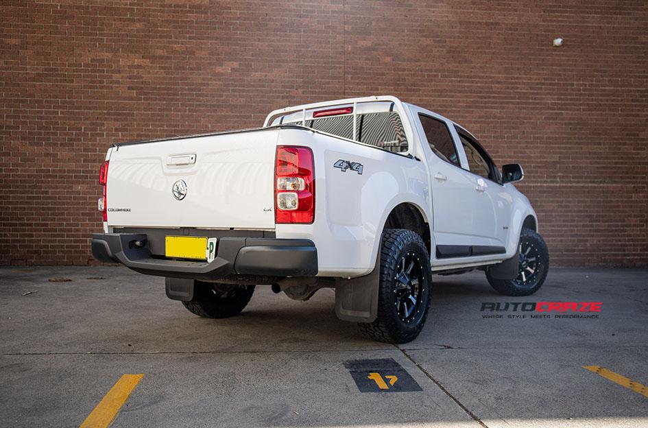 HOLDEN COLORADO MO970 GLOSS BLACK MACHINED FACE